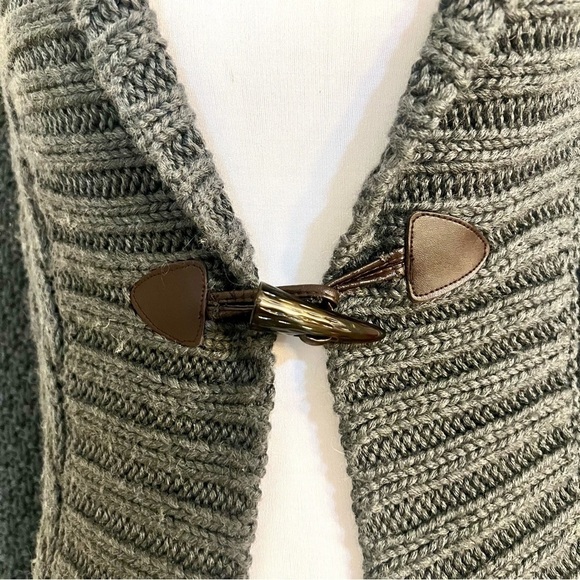 J.McLaughlin Wool Toggle chunky Cable knit cardigans Gray luxury women’s size S - Picture 6 of 12